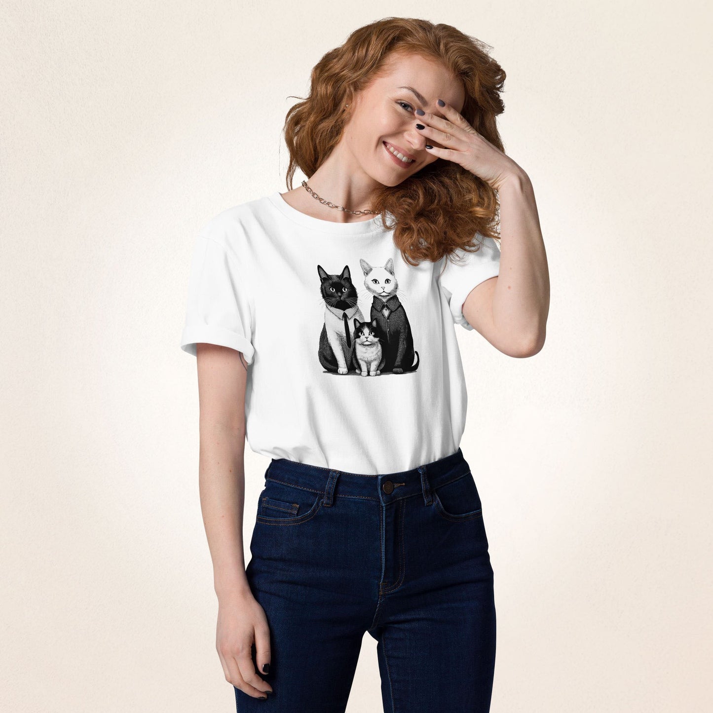 Addams Cat Family | organic cotton t-shirt - Gorma & Friends