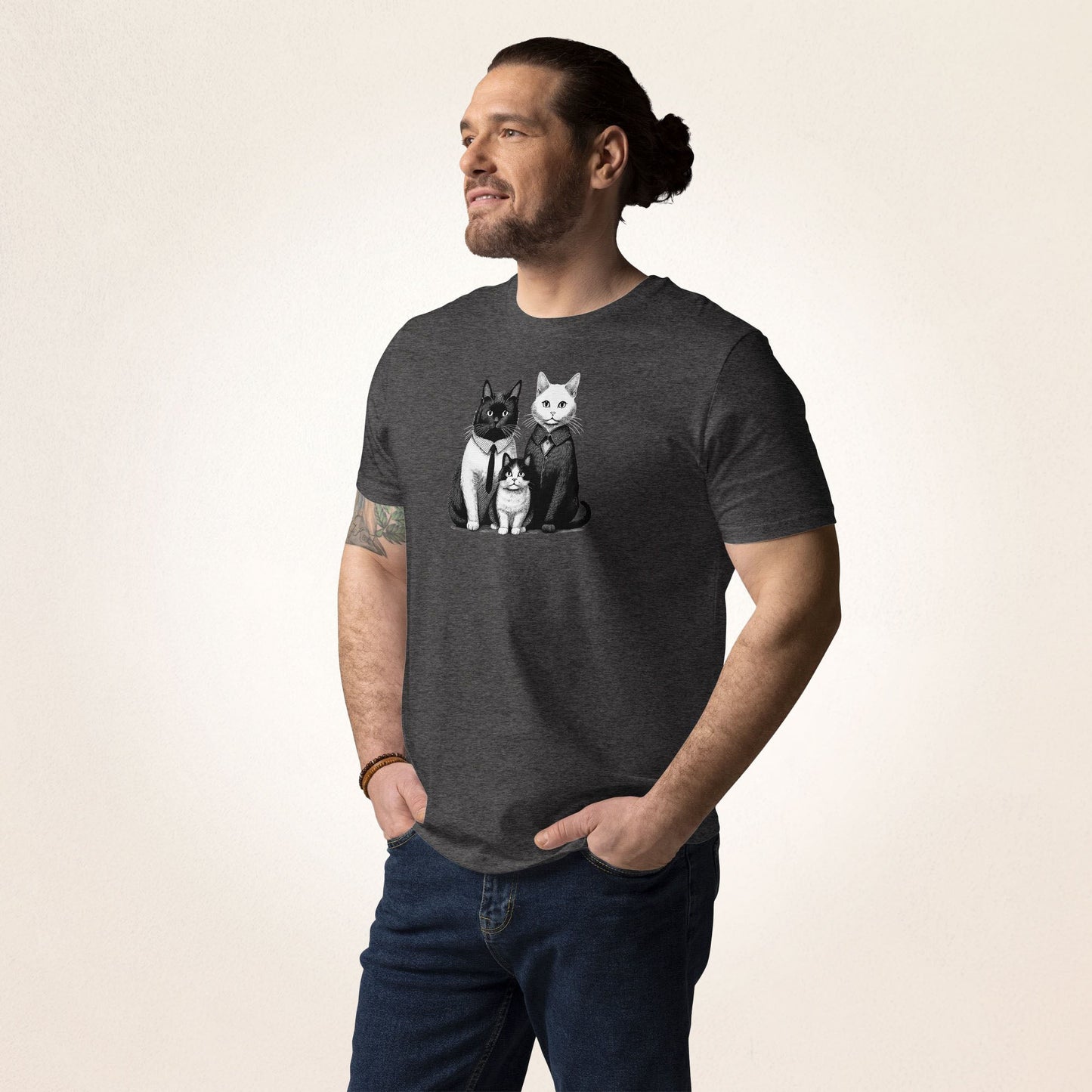 Addams Cat Family | organic cotton t-shirt - Gorma & Friends