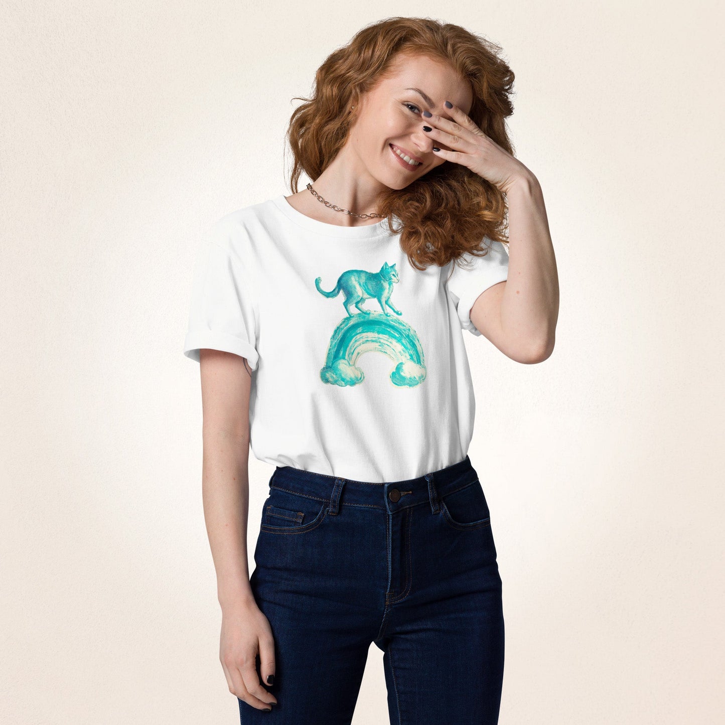 Cat on the Cloud | Unisex organic cotton t-shirt - Gorma & Friends
